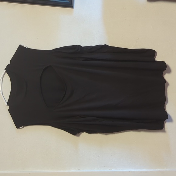 Plus size cold shoulder - Picture 1 of 4